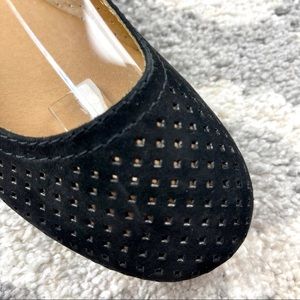 Lucky Brand Black Leather Perforated Flats size 9
